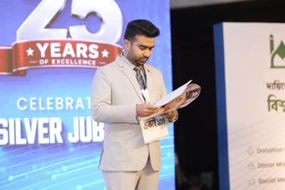 Performed "একাই ১০০" at Alpha Net Silver Jubilee